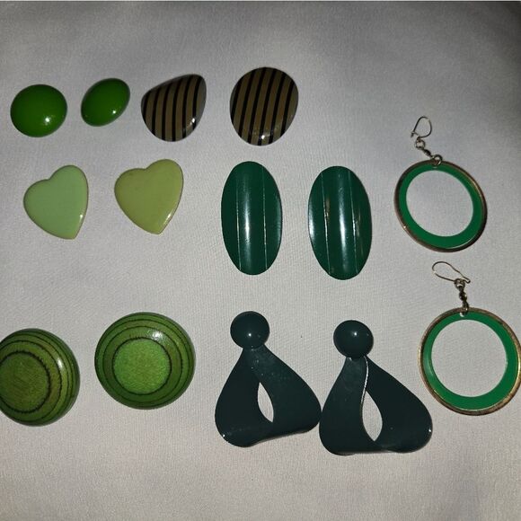 Vintage 90s Retro Large Enamel Wood, Metal Stud Pierced Earrings Lot of 7  Pairs - Picture 1 of 11